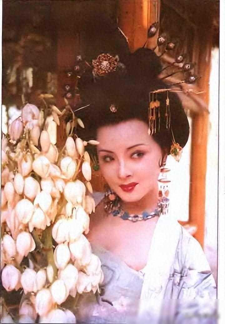 7个版本杨贵妃：向海岚、殷桃被嫌丑，有人成笑话，还得是林芳兵