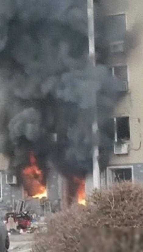 辽宁营口一小区发生爆炸 造成2人受伤