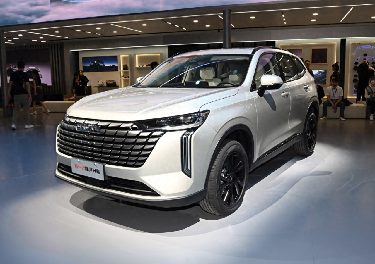 北京车展｜全新哈弗H6亮相 造型很抢眼 配14.6英寸大屏+8155芯片