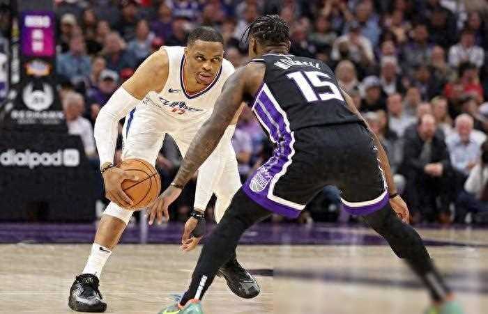 轰22 20 9！输球全都怪我，哈登赛后含泪发声，快船迎来最