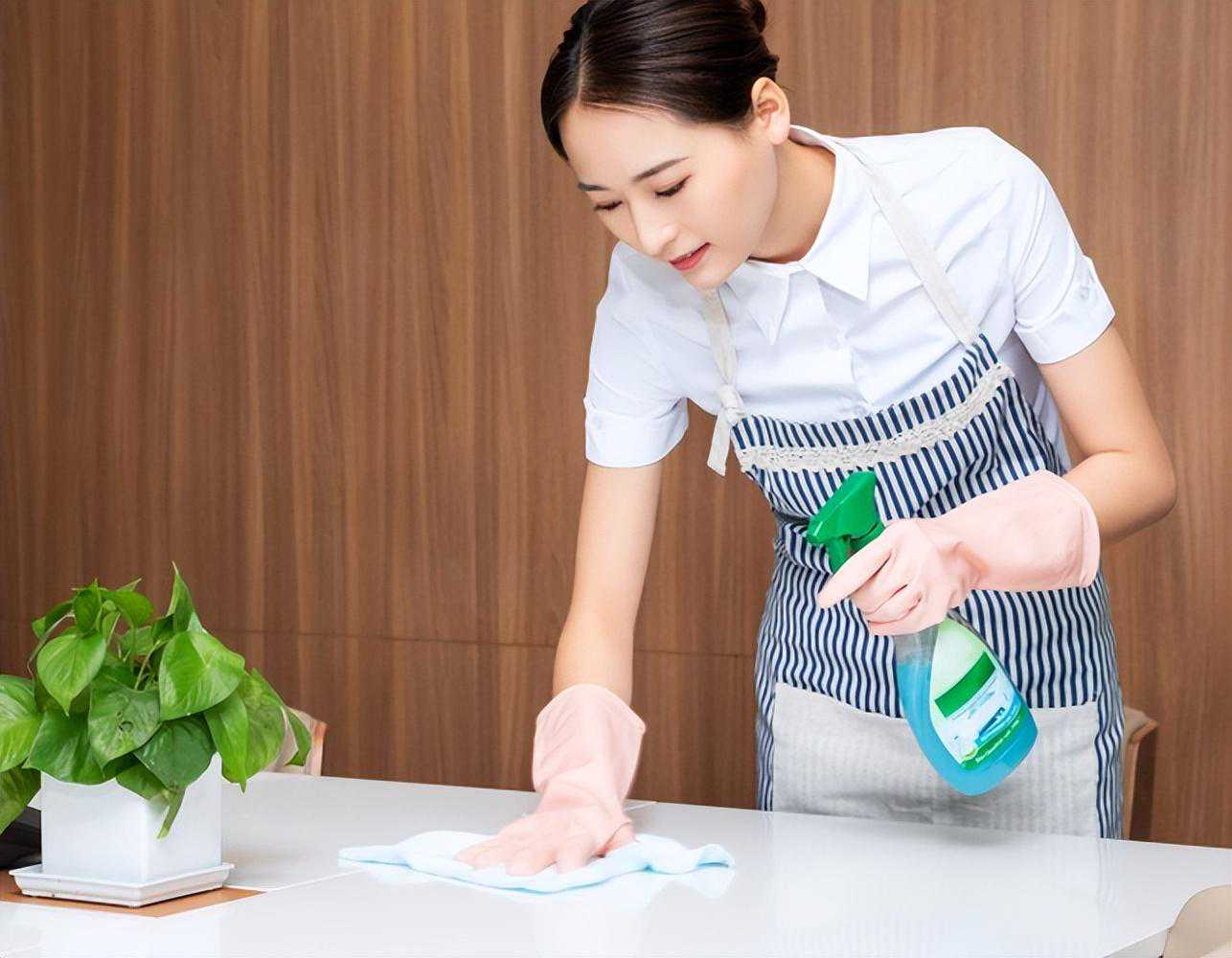 家政服务员证书怎么考？证书就业前景如何？证书国家认可吗？