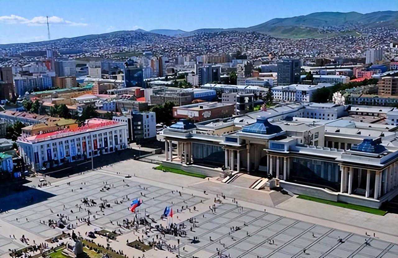 无路可退的蒙古国：经济惨淡的背后是什么？