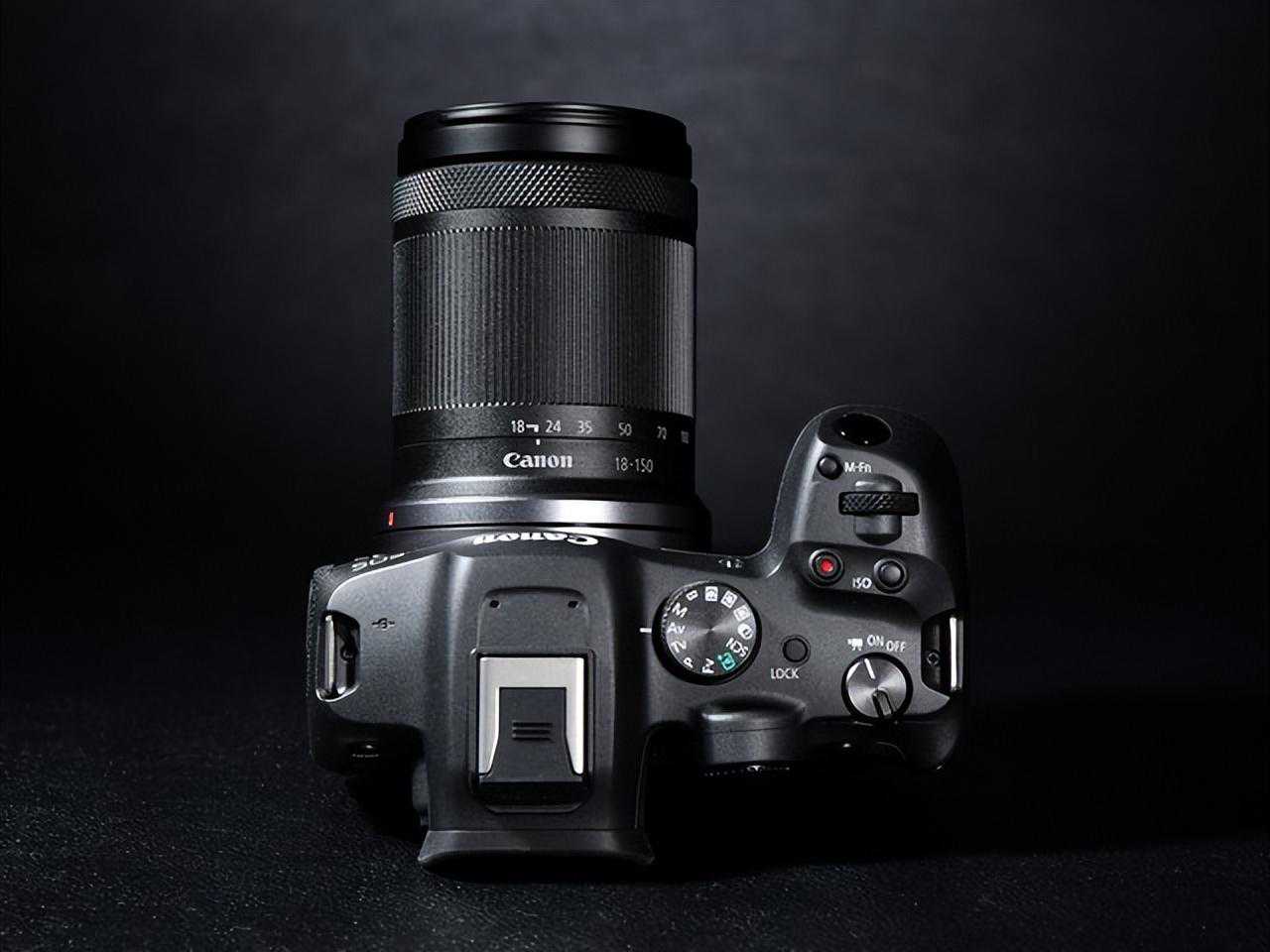 佳能EOS R7评测：全能的便携微单相机