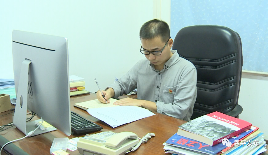 「驻村第一书记」谢荣生：用心用情 解决群众实际困难