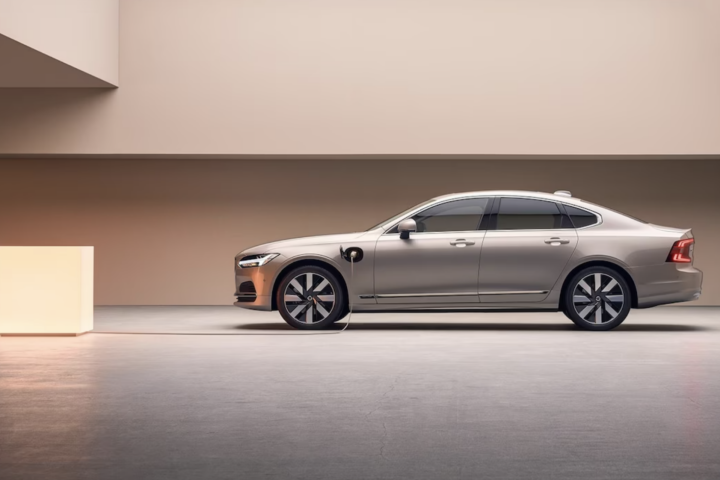 沃尔沃外流神秘代号，媒体纷纷猜测可能是它