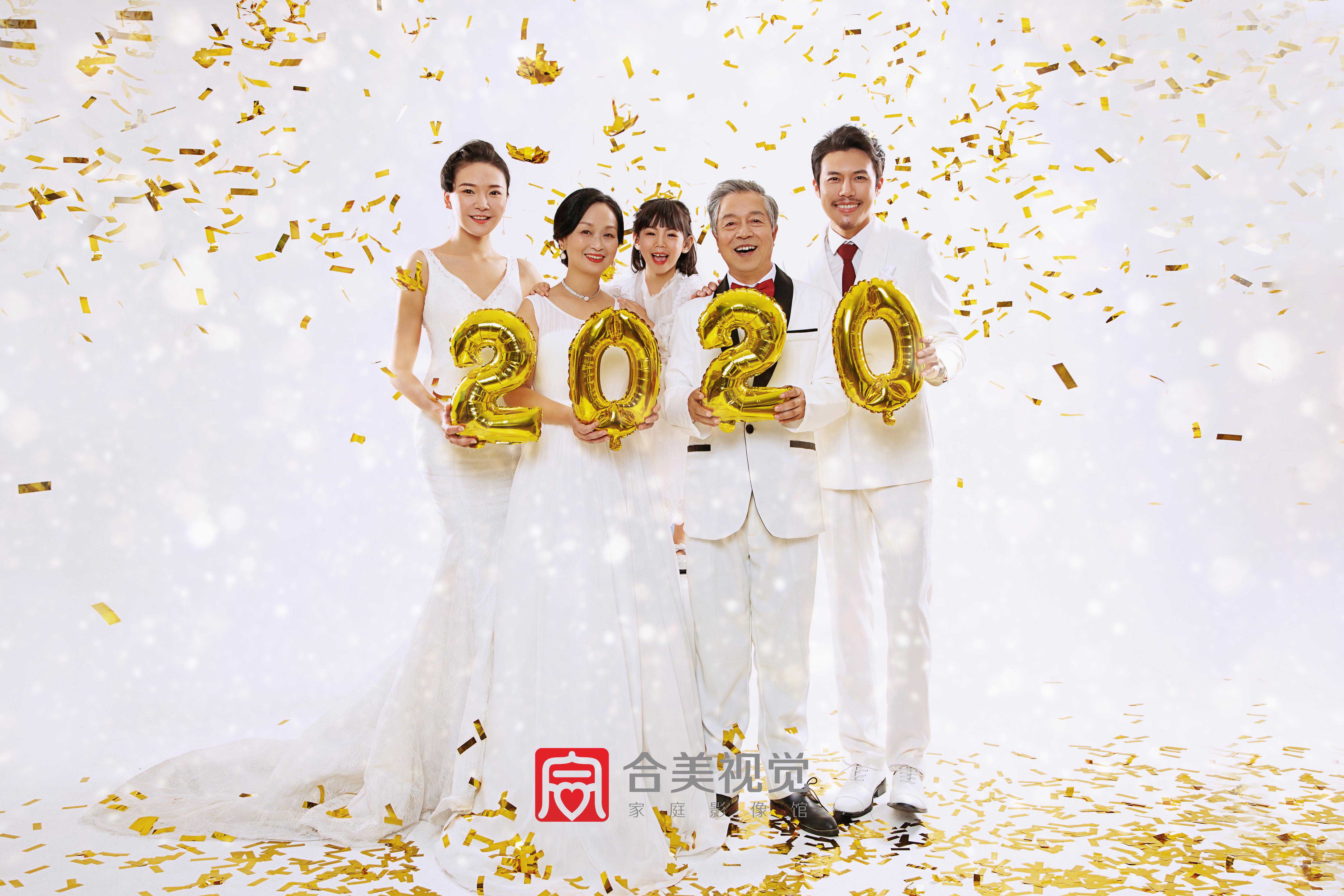 怎样才能拍出让人尖叫的家庭全家福？