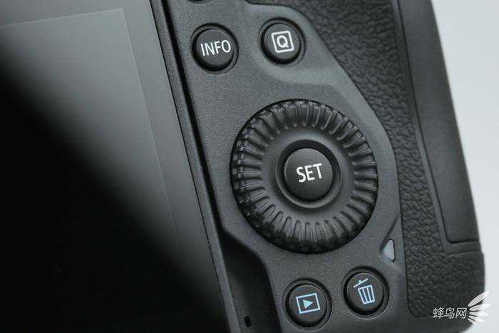 大幅跃进的旗舰级专微 佳能EOS R5评测