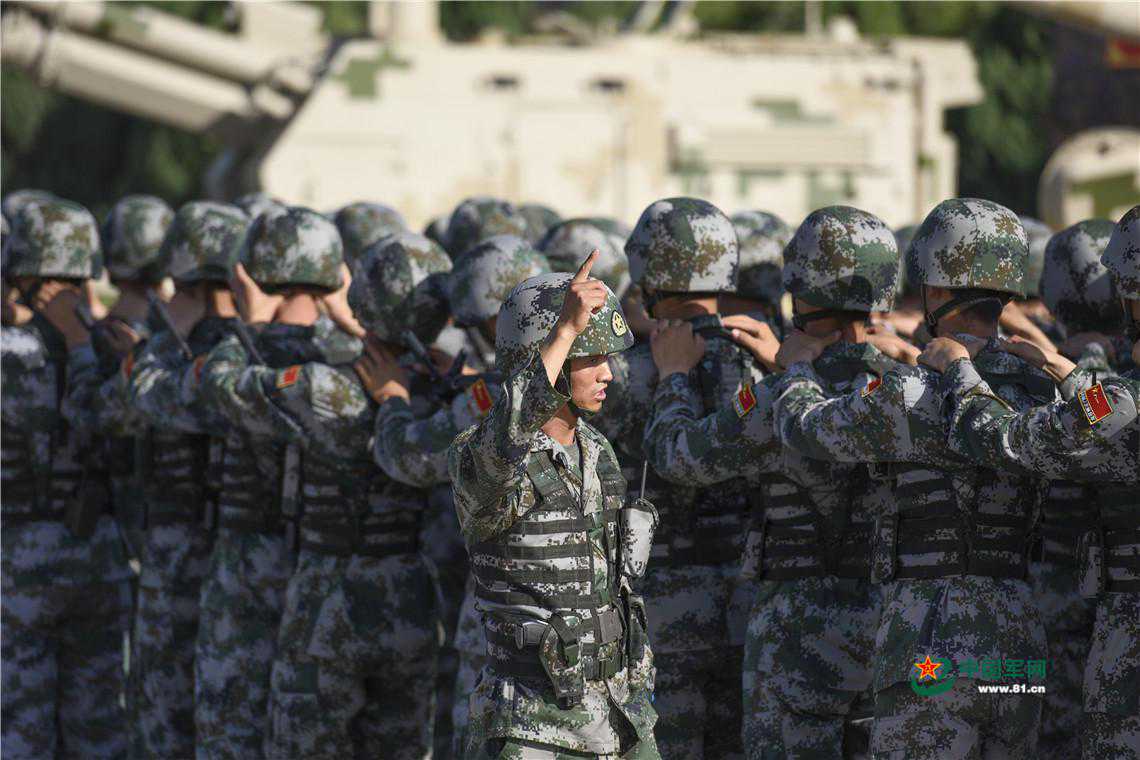 2017军旅影像：戍边人的小镜头 永远为战友守候