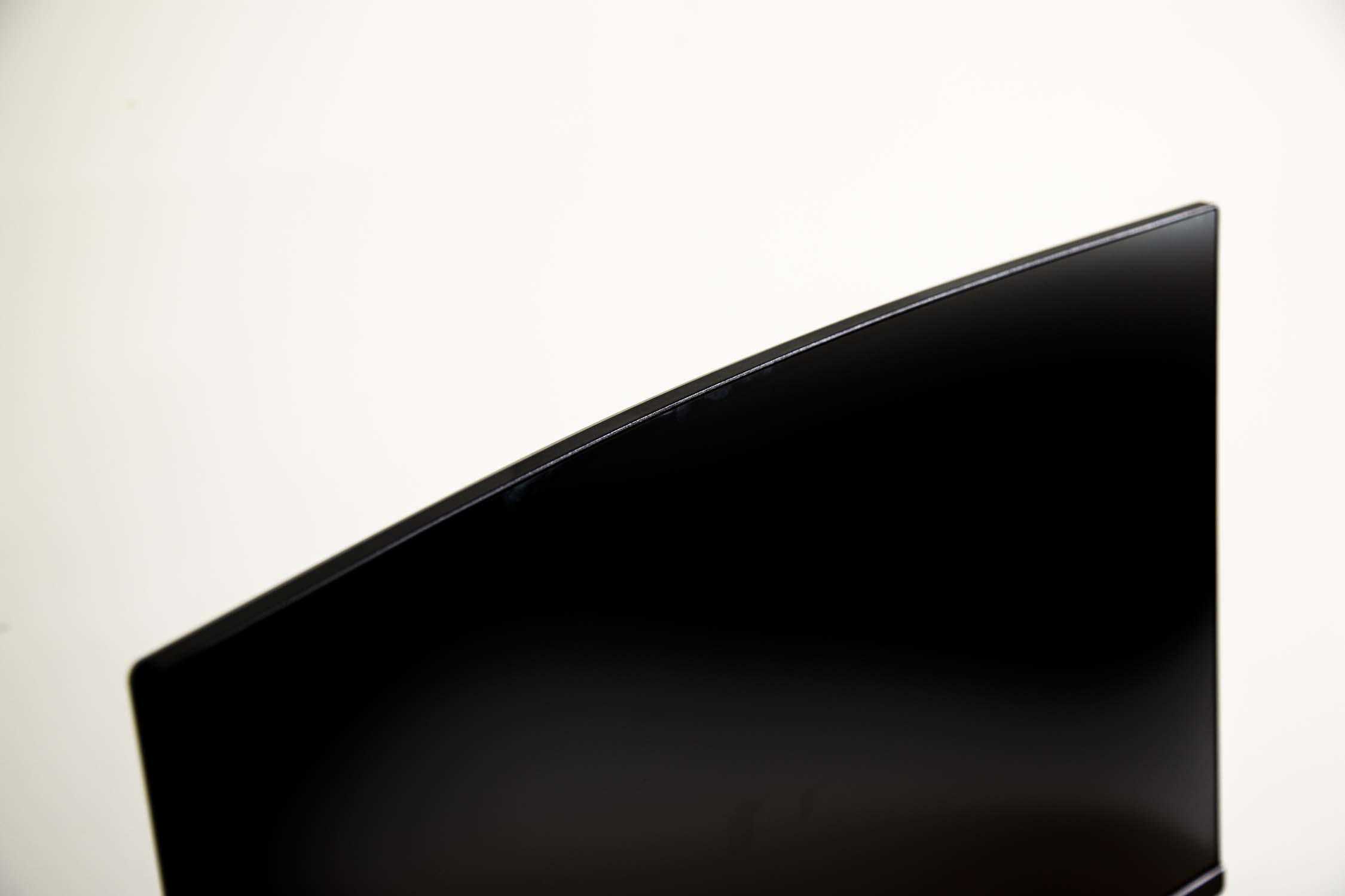 一款曲面显示器的自我修养，明基 BenQ EX3203R 评测