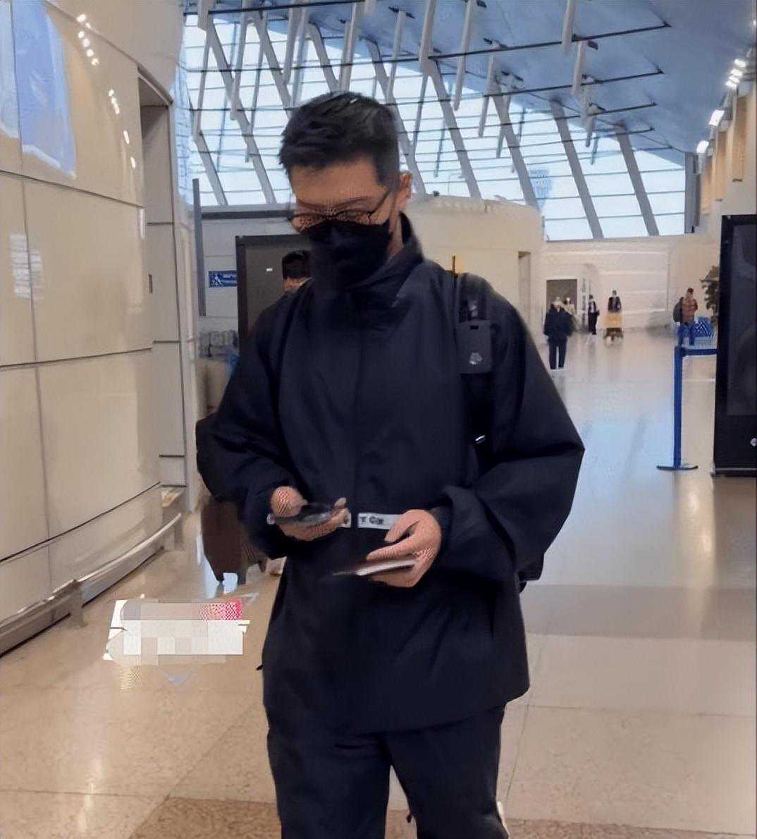 何超莲拍婚纱照曝光婚礼场地，在悬崖边宴客，酒店房间最贵6万