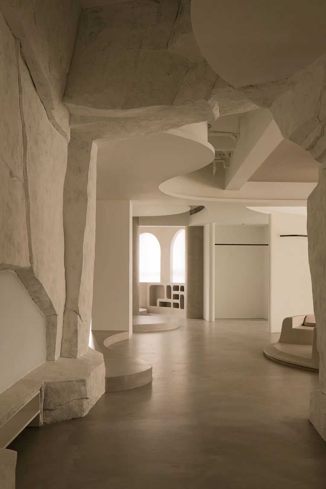 「首发」目后设计｜温州一对95后夫妇的婚纱馆TROES