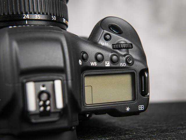 打破相机极限 佳能EOS-1D X Mark III旗舰单反评测