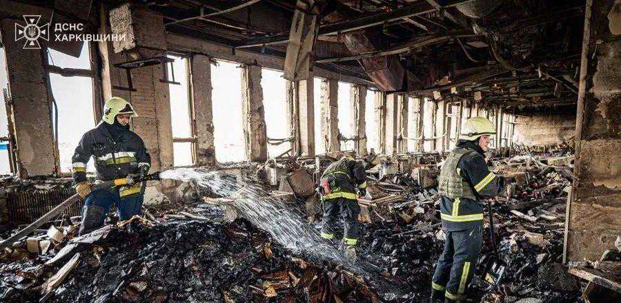 强震后 富士康创始人郭台铭所住豪宅顶楼游池秒变瀑布