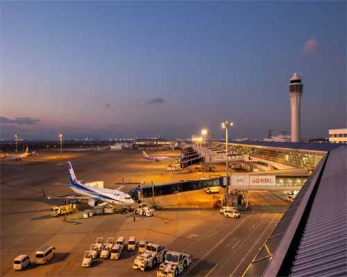 “光影中轴”摄影展前门大街开展，150幅摄影作品亮相