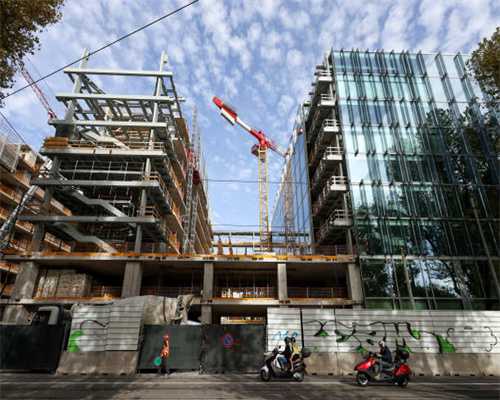 纯色背景极简摄影