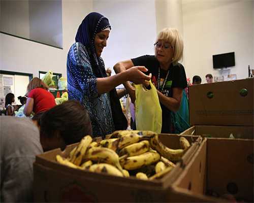 俄罗斯这是要冻死乌克兰人啊！俄罗斯战机乌克兰对阿夫杰耶夫卡焦