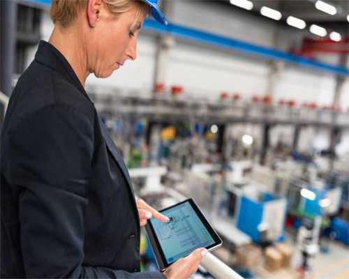 情侣拍照姿势大全：记录爱情 去拍照吧！