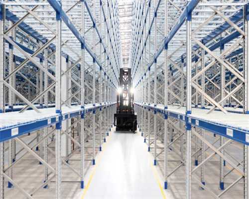 三毛拍照的一下午演绎完一生；拍摄完的这诡异事仿佛预示她的命运