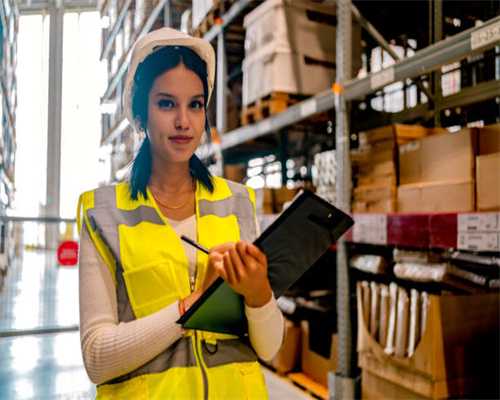 三亚飞成都航班上孕妇突然临产！紧急关头，暖心的一幕发生了……