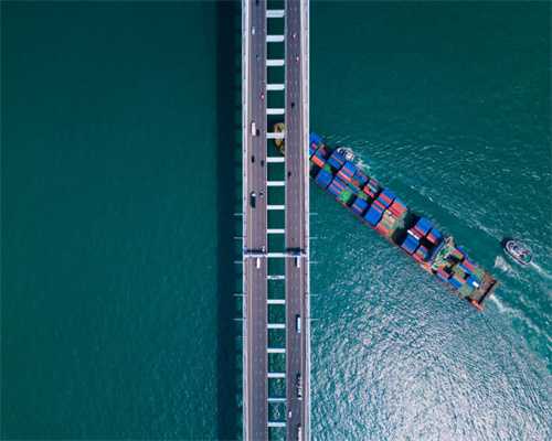 加入自媒体后，我开始认真的的学习拍摄了